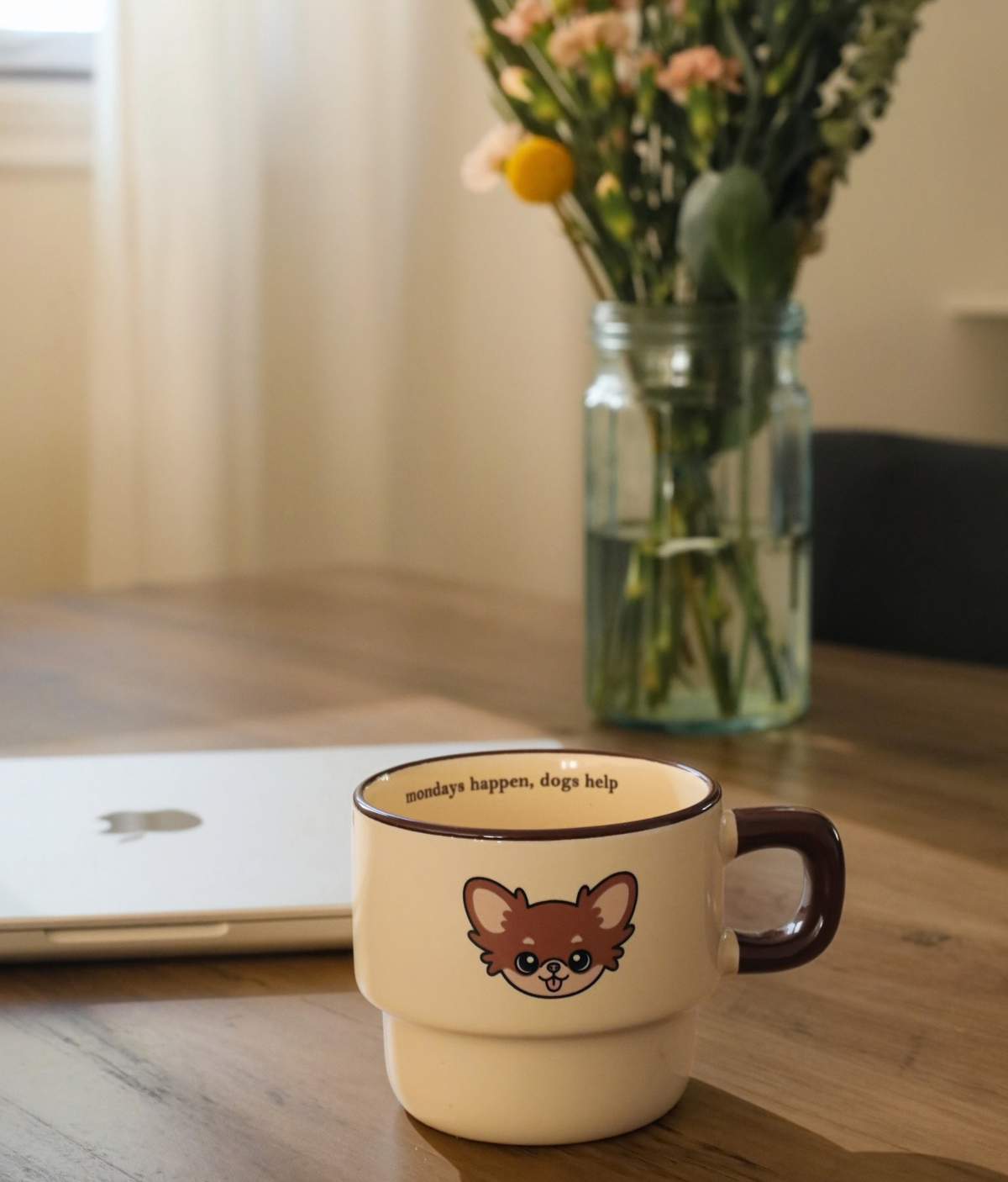 Tasse Lou the Chichi – "Mondays happen, dogs help"